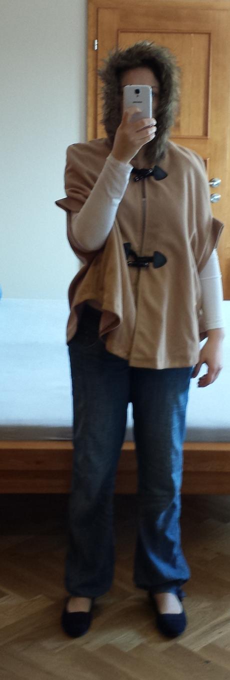 K13	dámské elegantní pončo s kapucí, s