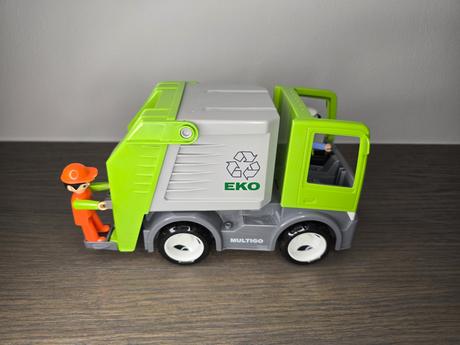 Igráčkovo popelářské auto, 2 nástavby, 2 panáčci, 