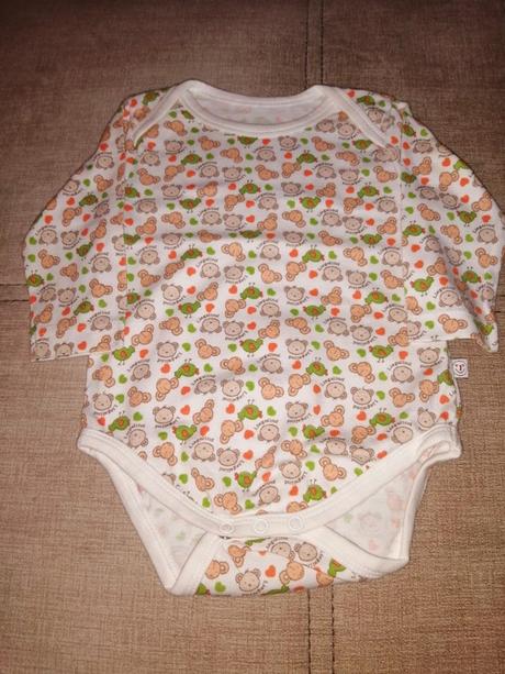 Body s dlouhým rukávem, 62