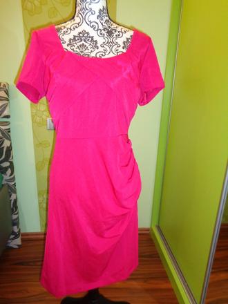 Krásné pružné fuksiové elastické šaty, 38 / m