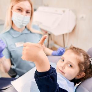 Dítě a zuby. Kde najít dostupnější anestezii?