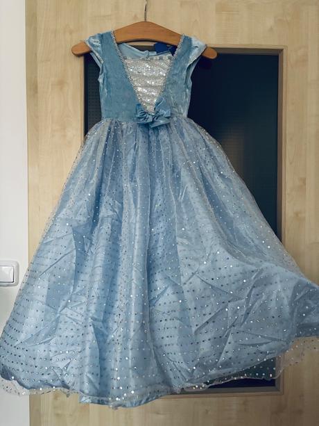 An24/ kostým princezna - v.5/6 let, 