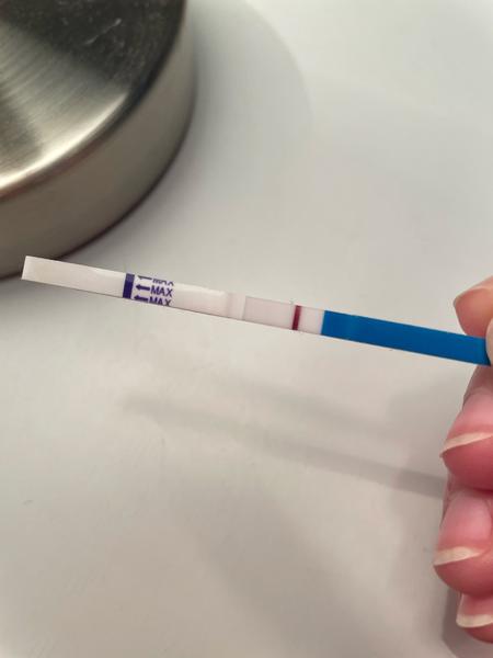 Vidíte ducha před menstruací, nebo ne? Zjistěte příčinu mdloby.