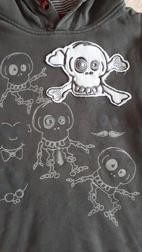 Dětská khaki mikina s lebkama, halloween, vel.110, 104