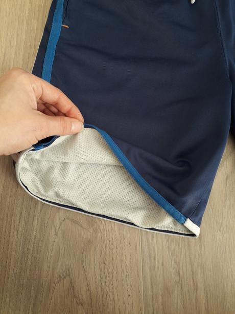 1075 - kraťasy, st. bernard,140