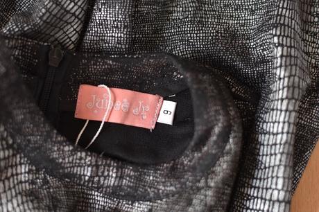 Šaty vel. 9 let, 104