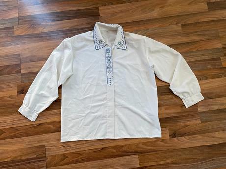 Bílá halenka s výšivkou, vel 46 cca 3xl, xxxl