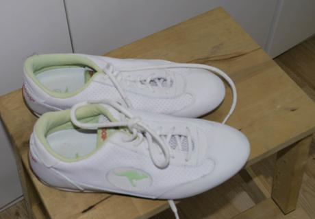 Kangaroos botasky bile se zelenou vel.37, kangaroos,37