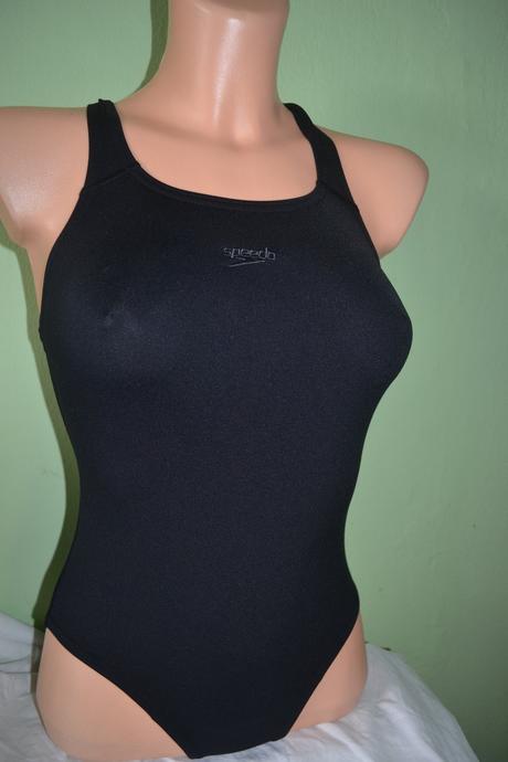 Kvalitní sportovní dívčí plavky speedo,v.152, speedo,152