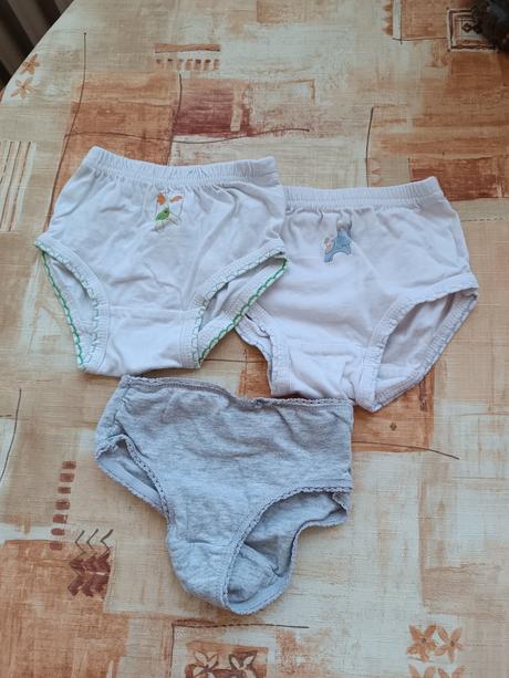 Dívčí kalhotky, 80