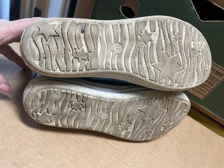 Tenisky nepromokavé vel 34 violetta, disney,34