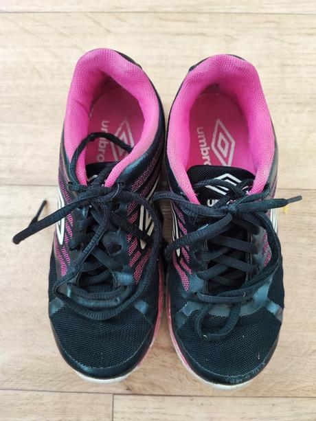 Tenisky umbro 33,5, 33