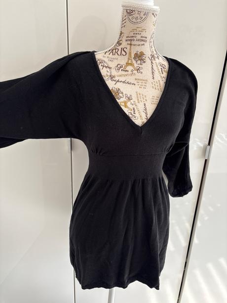 Pletené cerne šaty melrose s širokými rukávy 36, 36