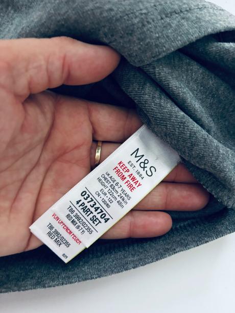 Triko pyžamové - v.6/7 let, 122