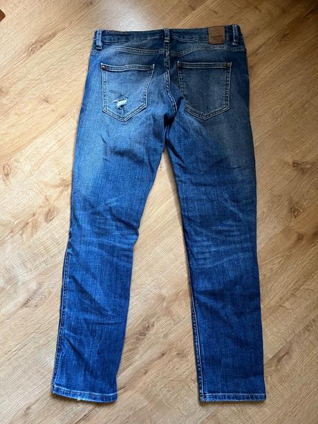 Dřené, trhané džíny, rifle, zara,36