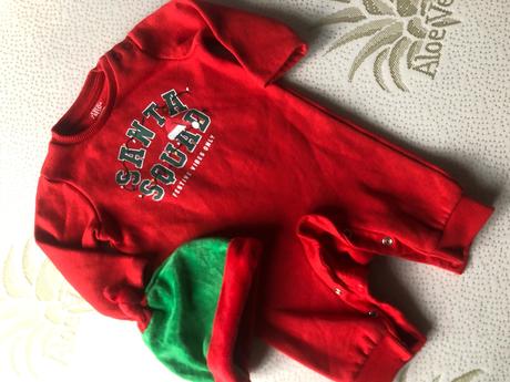 Červený teplákový vánoční overal + čepice, 68