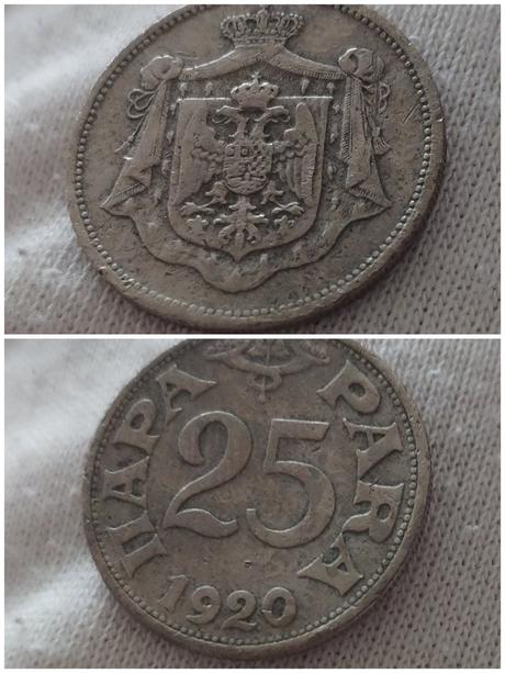 14 historických mincí,