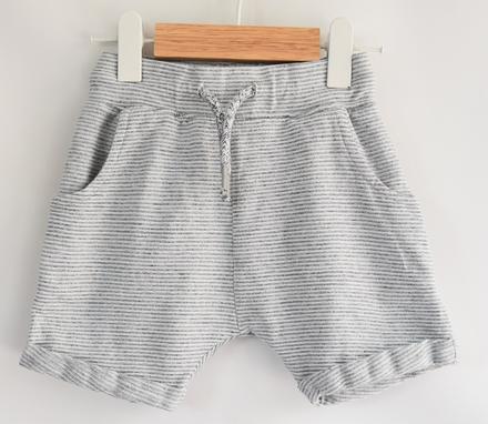 Kraťasy vel. 18 - 24m, next,86