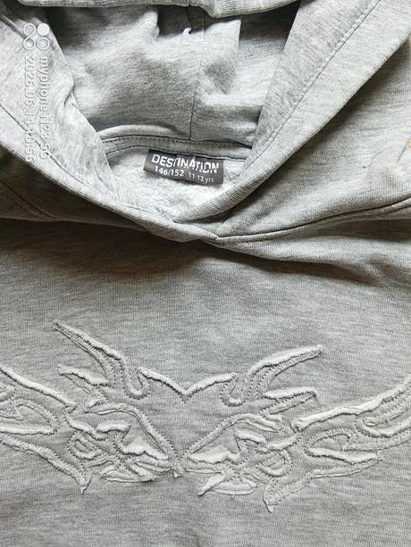 Crop top mikina zn."destination" vel."146-152", 146