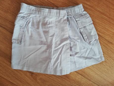 Kraťasová sukně, 128