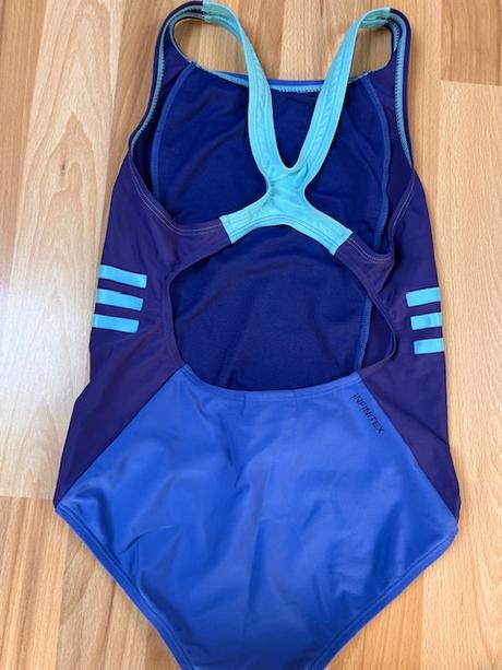 Celkové dívčí plavky zn.adidas vel.140, adidas,140