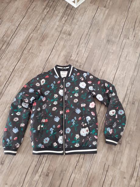 Přechodová bunda, 158