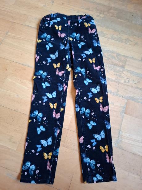 Manšestrové kalhoty motýlek, h&m,134