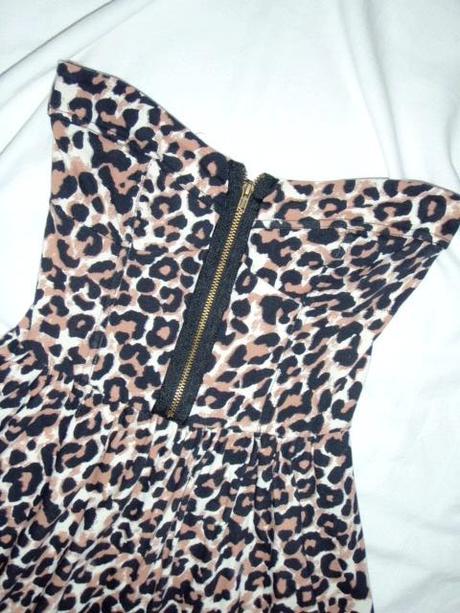 Samodržící šaty se zvířecím motivem, 36