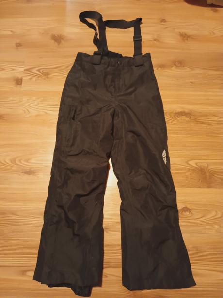 Zimní lyžařské kalhoty zn. newcential, vel.134/140, 134