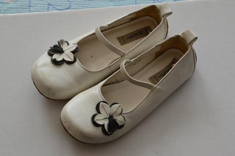 Bílé balerínky s kytkama, uk12, vel. 31-32, next,31