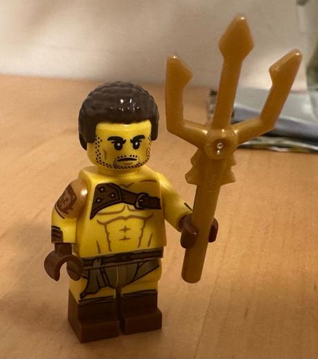 Lego minifigurka roman gladiátor 71018-8, 