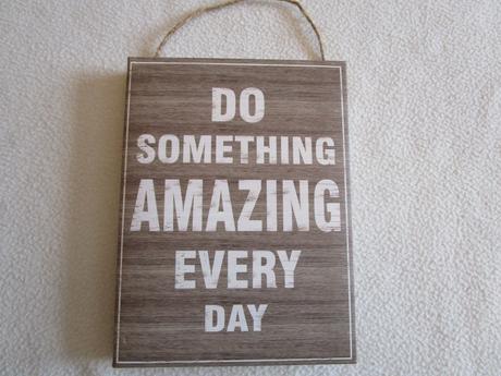 Pěkný obrázek na zeď s motivačním nápisem z decoré, 