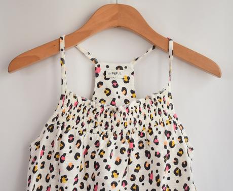 Tílko vel. 9 - 10 let, f&f,140