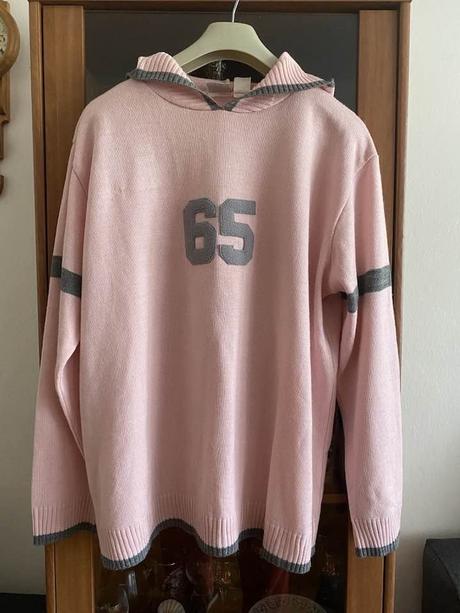 Svetr s kapucí vel. xxl / 50, xxl