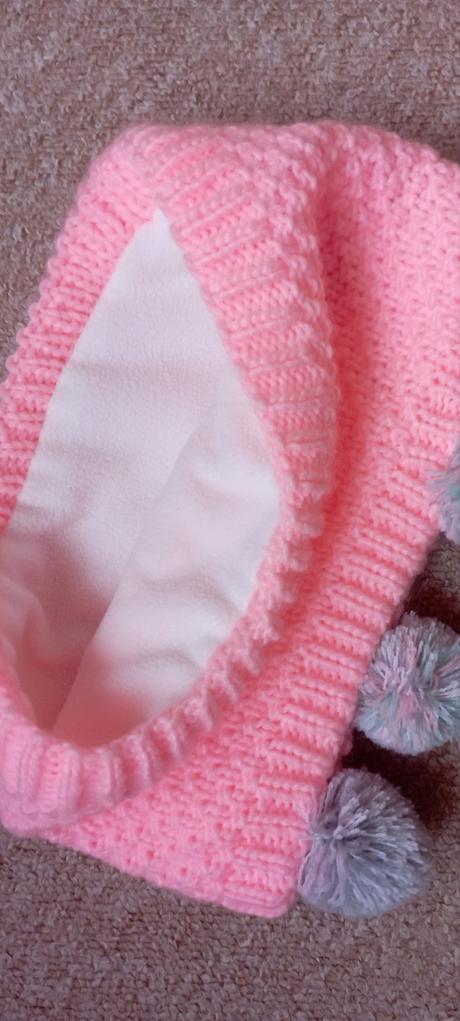 Nákrčník s bambulkami zn."baby", baby