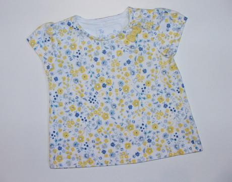 J386 tričko s květy vel. 68, tu,68