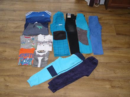Balík oblečení vel.116, pěkný stav, 104–116