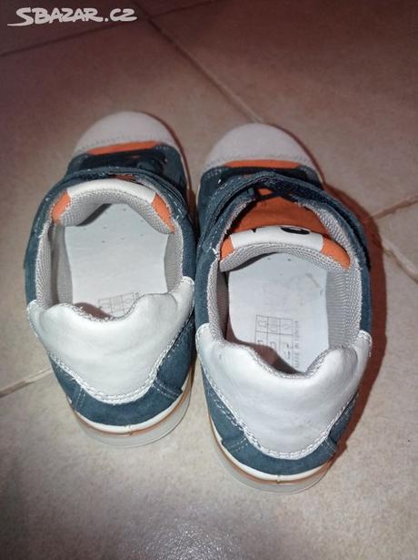Top stav 2x vzaté kožené boty v.30, 30