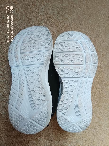 Tenisky černé "sport" vel."33", 33