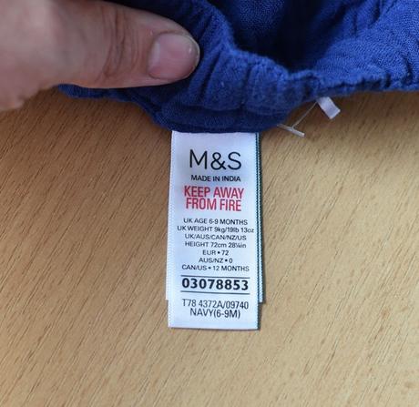 Kraťasy vel. 6 - 9 m, marks & spencer,74