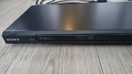 Dvd přehrávač sony dvp-ns36 + hdmi převodník, 