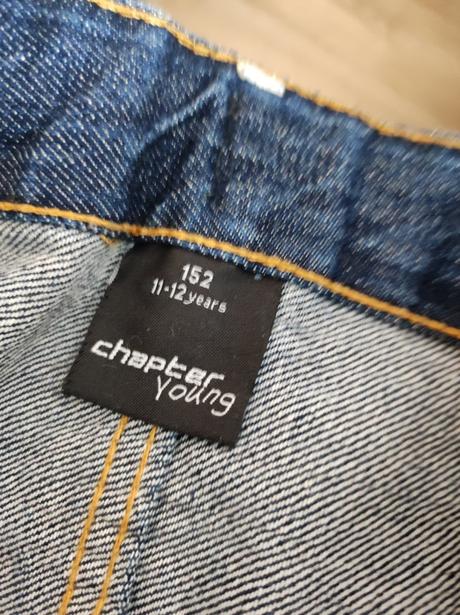 Džíny vel. 152, chapter young,152