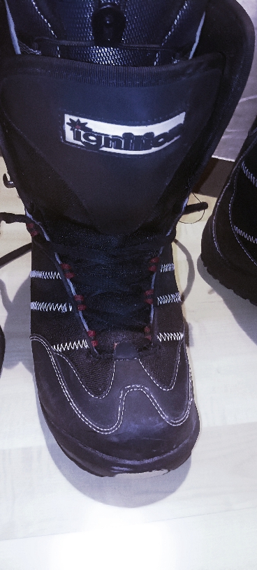 Snowboard vcetně vázání a bot.., 150-159 cm