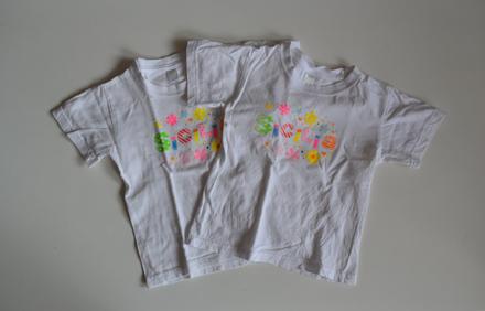 2 bavlněná trička s nápisem, 98