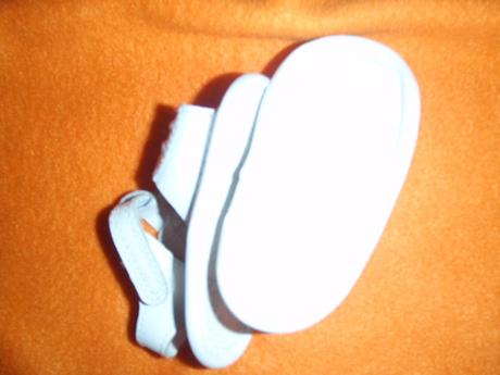 Bílé sváteční capáčky pro nejmenší - vel. 16, <17