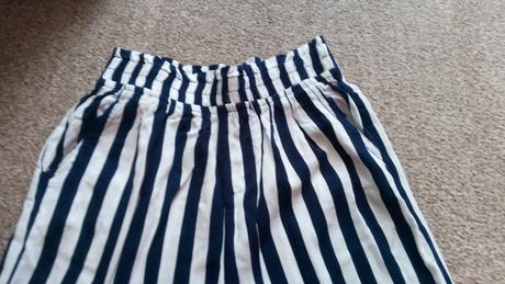 Letní 3/4 kalhoty, 140