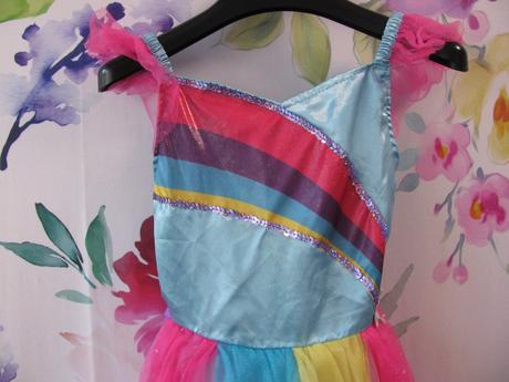 Karneval-krásné tylové šaty duhová víla,