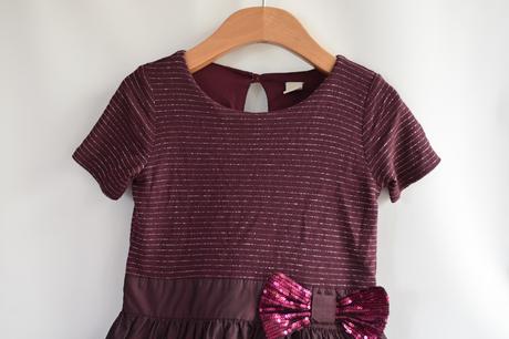 Šaty vel. 5 let, tu,110