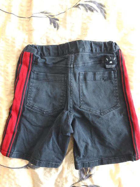 Kraťasy vel. 128, 128