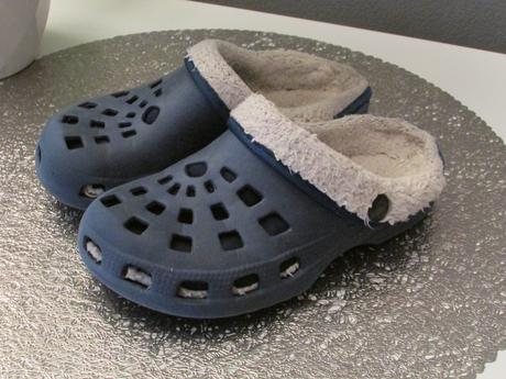 Gumové nazouváky, 32